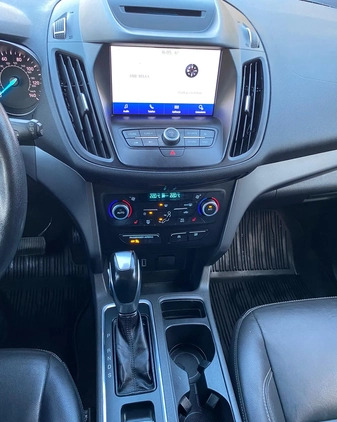 Ford Escape cena 60500 przebieg: 78000, rok produkcji 2017 z Słupsk małe 277